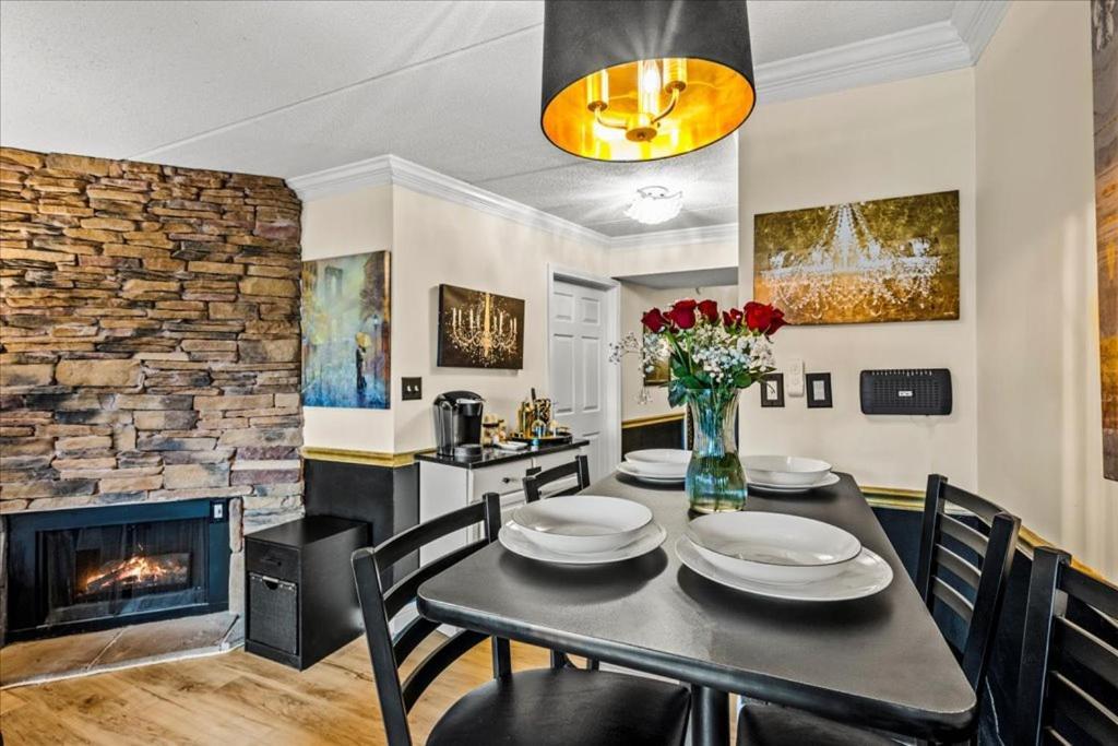 Walk To Anakeesta Romantic 1Br W Fireplace جاتلينبرج المظهر الخارجي الصورة