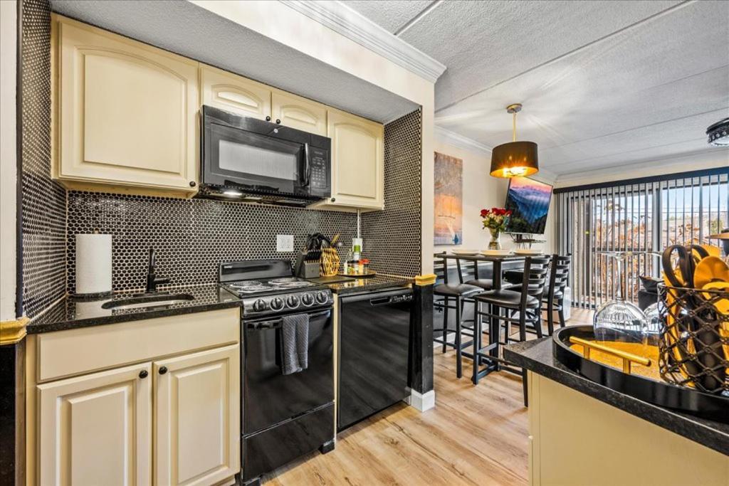Walk To Anakeesta Romantic 1Br W Fireplace جاتلينبرج المظهر الخارجي الصورة